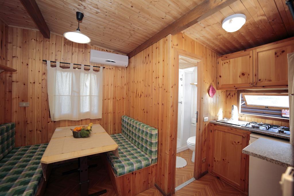 Il Frantoio Camping Сан-Бартоломео-аль-Маре Номер фото